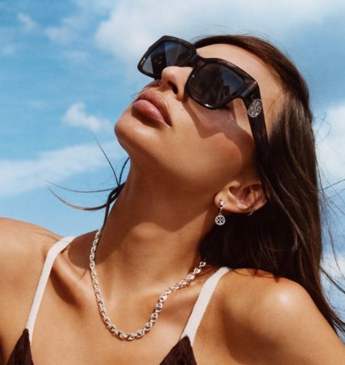 Sunglass Hut